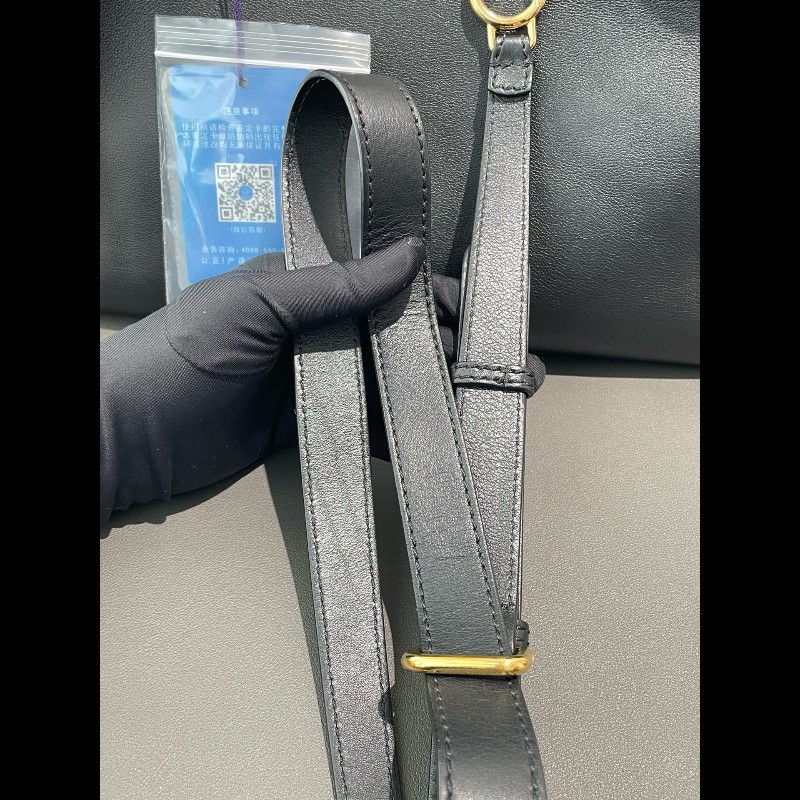 FENDI Peekaboo中號 黑金 手提包肩背包-22