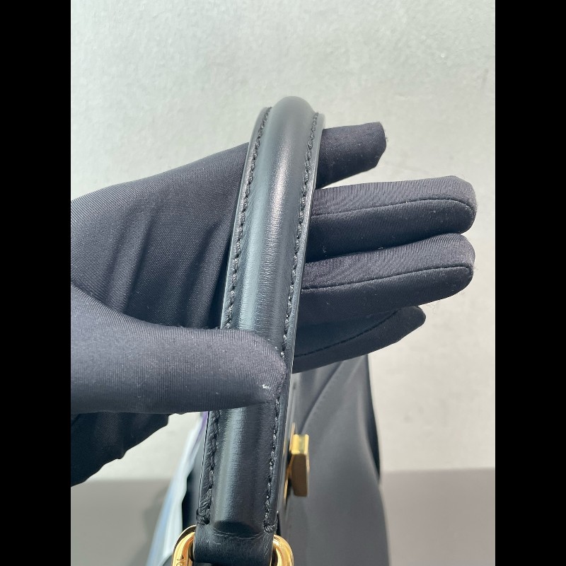 FENDI Peekaboo中號 黑金 手提包肩背包-23