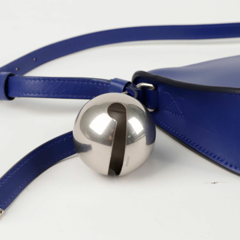 【包稅】BURBERRY 盾形鈴鐺吊飾單肩包 8078857-7