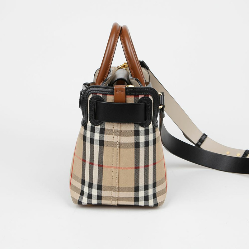 BURBERRY 三扣腰帶嬰兒手提單肩包 8021274-4