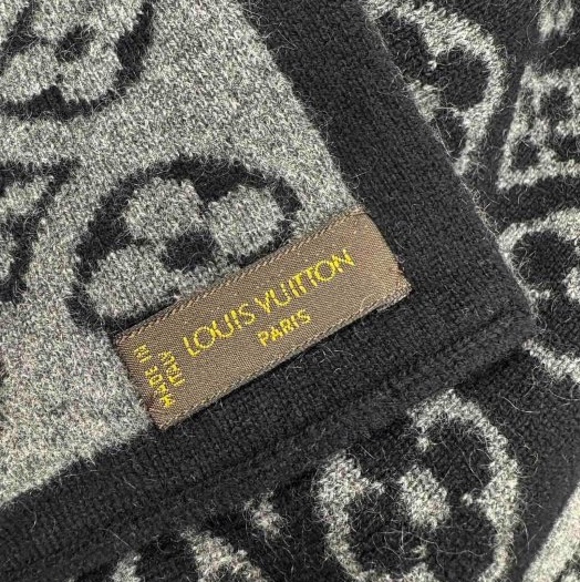 LV雙面雙色老花圖騰圍巾-4