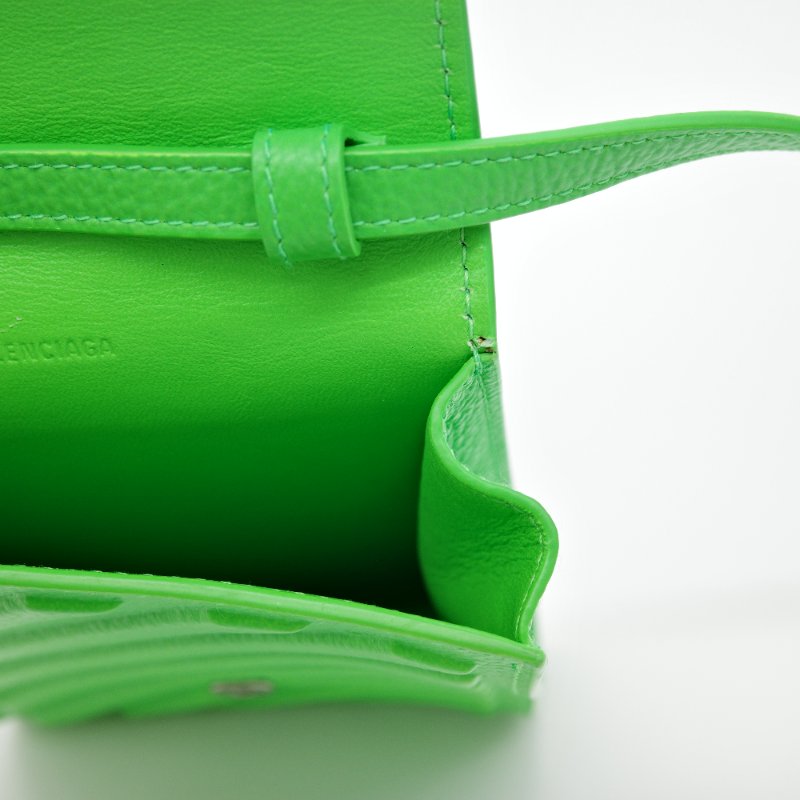 超稀有👀😍Balenciaga 巴黎世家 Leather Phone Pouch 綠色 牛皮 卡片手機包 肩背包-15