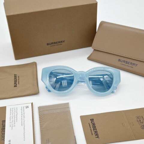 春夏必備 😎☀️Burberry 巴寶莉 BE4390 Meadow sunglasses 草甸藍 醋酸框架 太陽眼鏡 墨鏡