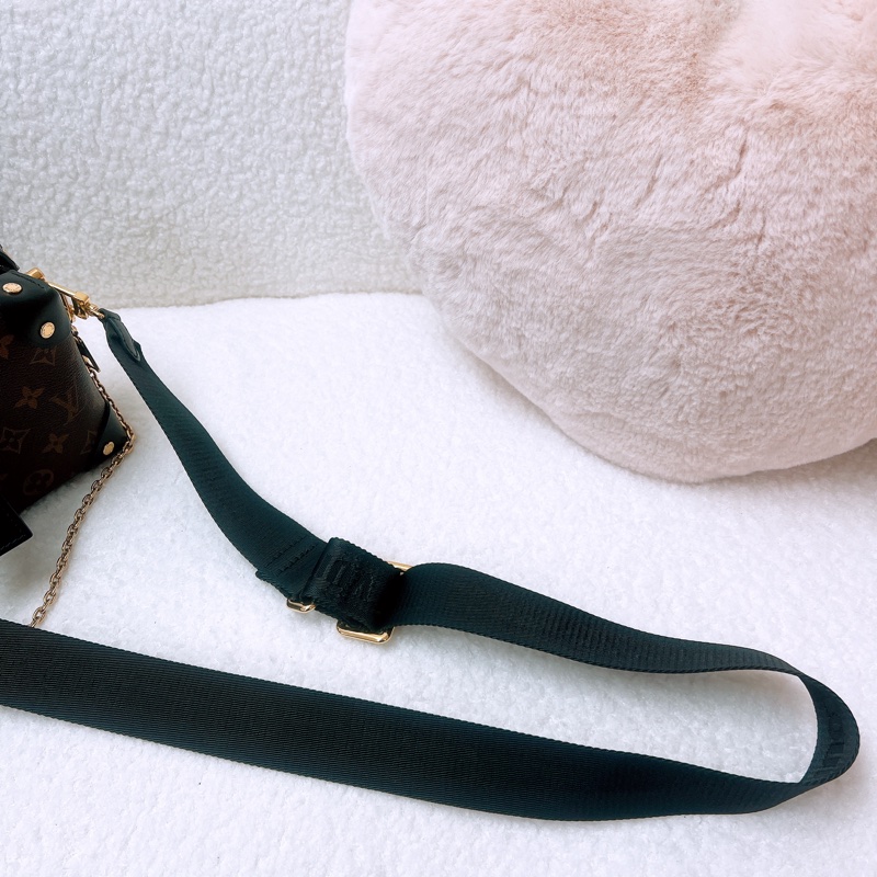 Lv petite malle souple 老花軟盒子-14