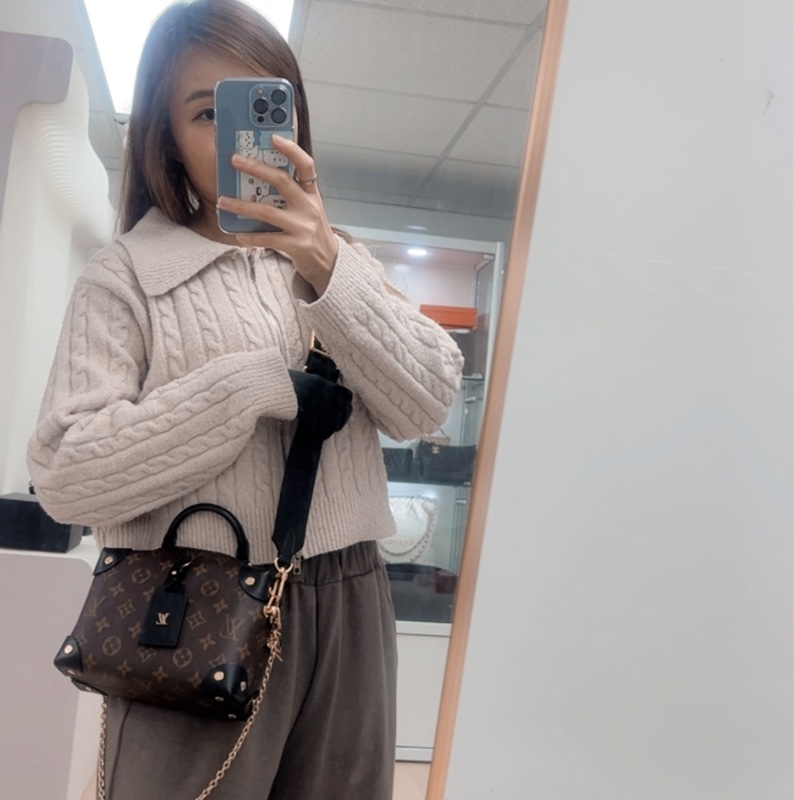 Lv petite malle souple 老花軟盒子-16