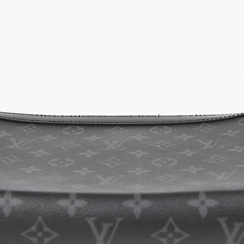 LOUIS VUITTON M61692 Pochette Voyage 中型手拿包-6