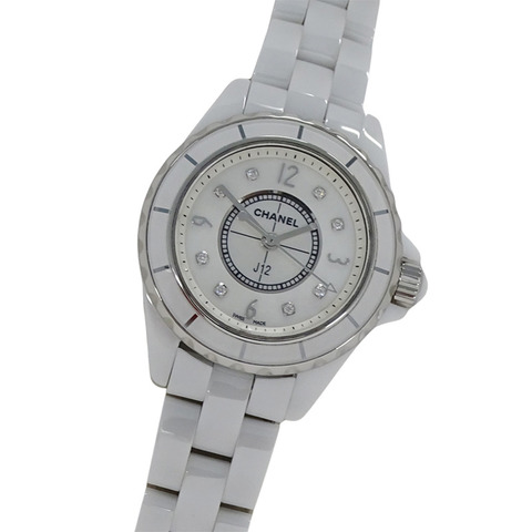 香奈兒女士 J12 8P 鑽石貝殼石英腕錶，不鏽鋼錶殼搭配白色陶瓷機芯 (H2570)，拋光款