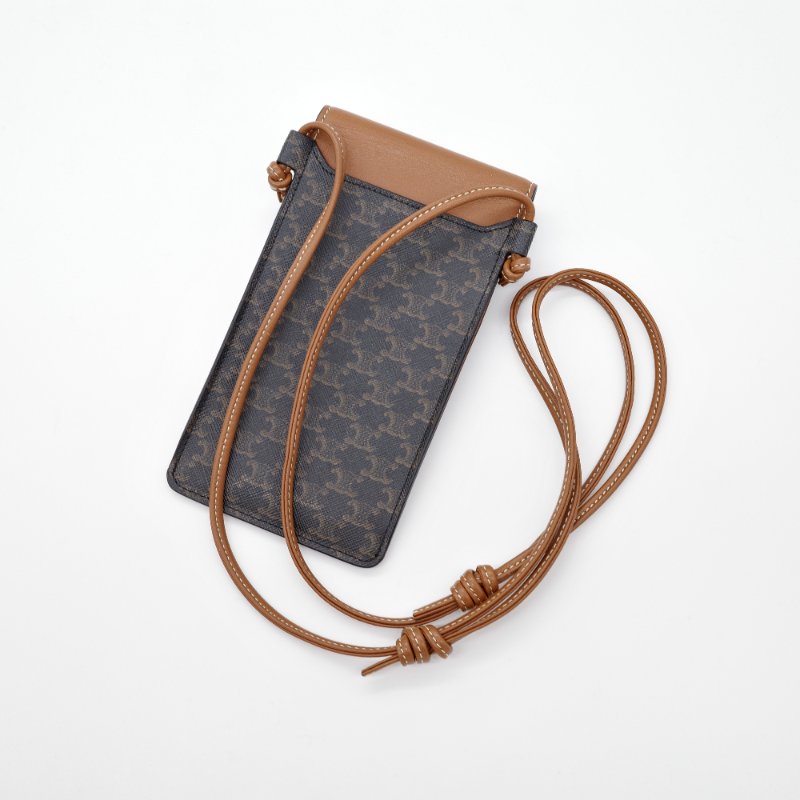 Celine 思琳 Triomphe 經典凱旋門印花 咖啡色  帆布 拼接小羊皮 斜背翻蓋 斜掛包 肩背包 小包手機包-3