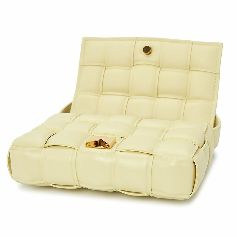 BOTTEGA VENETA Scratch Intrecciato 女士卡式包 717506 VCQR1 7406-7