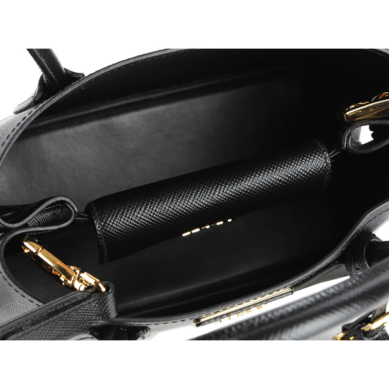 PRADA 雙層 Saffiano 單肩包-14