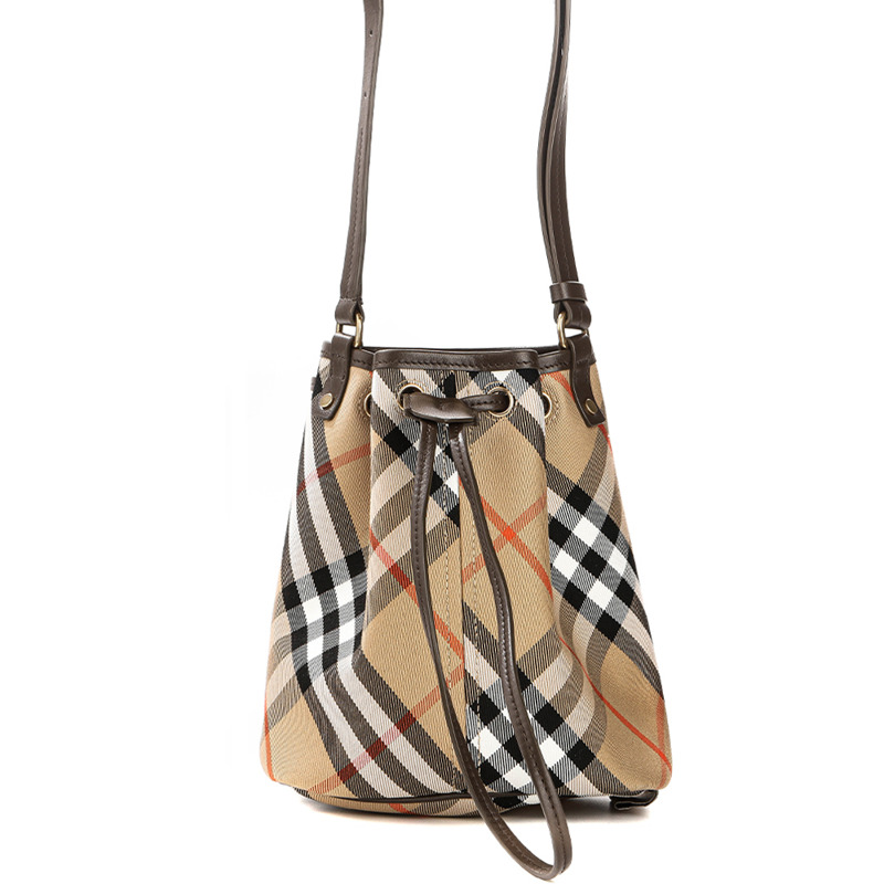 BURBERRY 24FW MN 女士抽繩水桶包-3