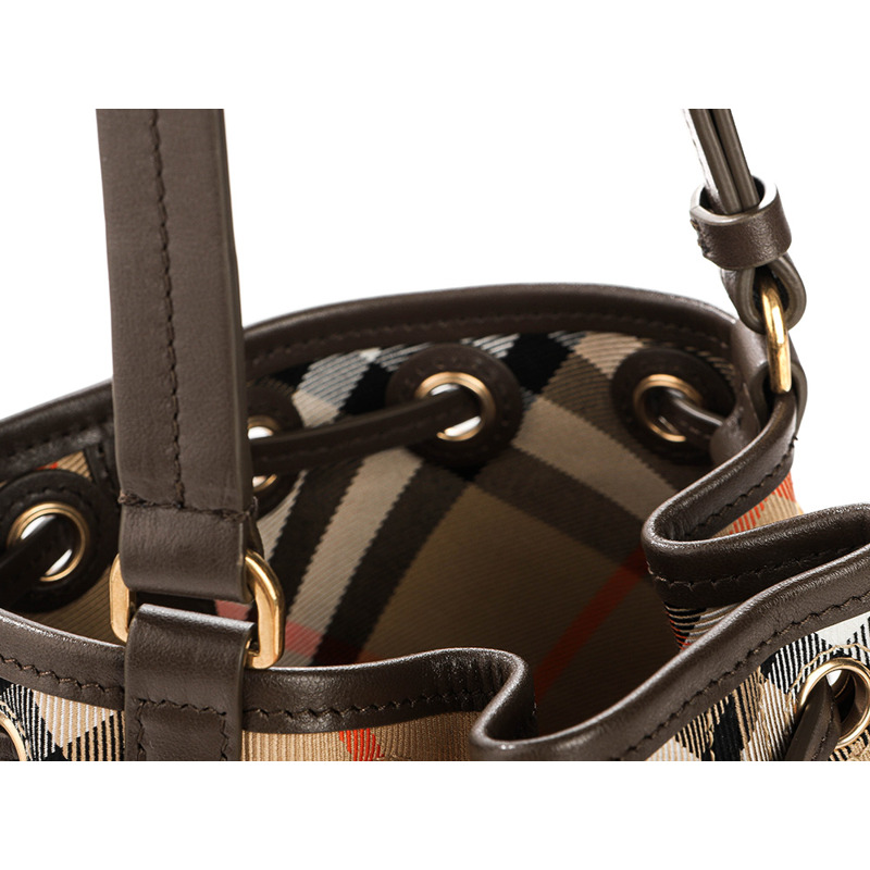 BURBERRY 24FW MN 女士抽繩水桶包-15