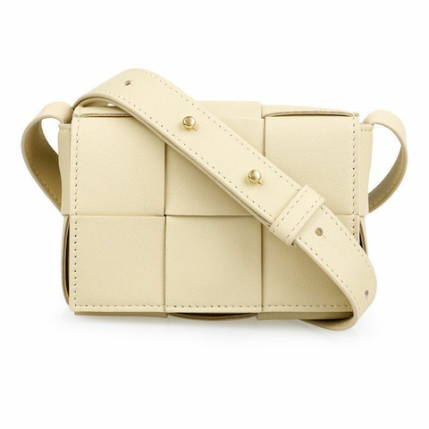 BOTTEGA VENETA 糖果磁帶斜背包（米色）666688 VMAY1 9776