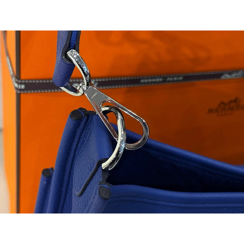 HERMES [ ] 藍色伊芙琳 29-8