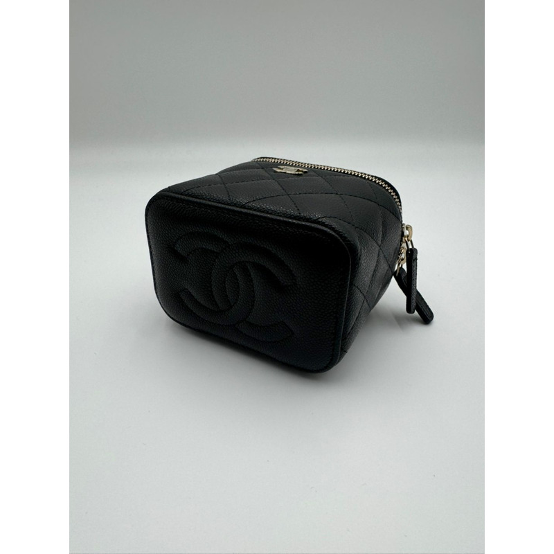 CHANEL 經典化妝包 魚子醬黑-6