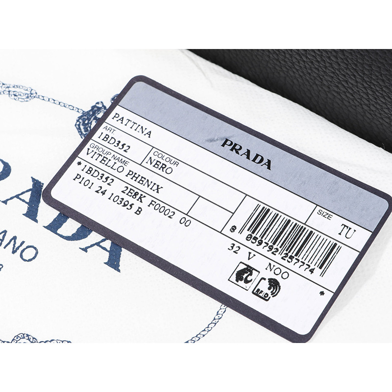 PRADA 24FW 女士單肩包 1BD352 2EBK-18