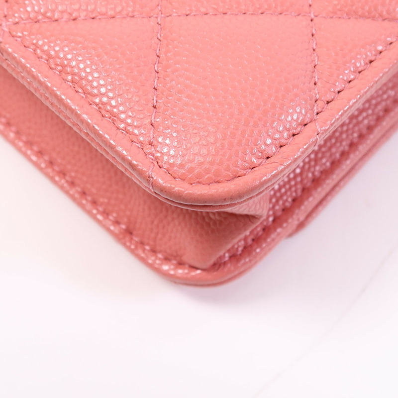 CHANEL 牛皮皮革WOC Wallet On Chain金扣鏈帶肩背袋-11