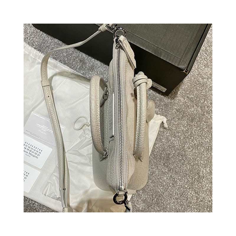 MAISON MARGIELA Maison Margiela 5AC 迷你皮革手提單肩包 灰色 (S56WG0082 P4455 H9677)-4