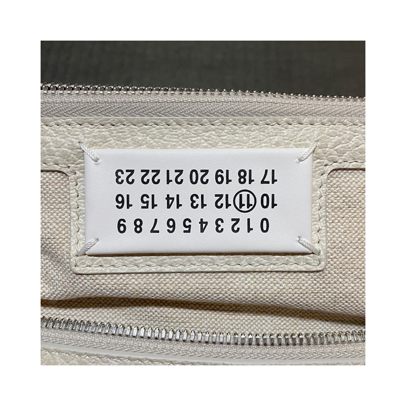 MAISON MARGIELA Maison Margiela 5AC 迷你皮革手提單肩包 灰色 (S56WG0082 P4455 H9677)-19