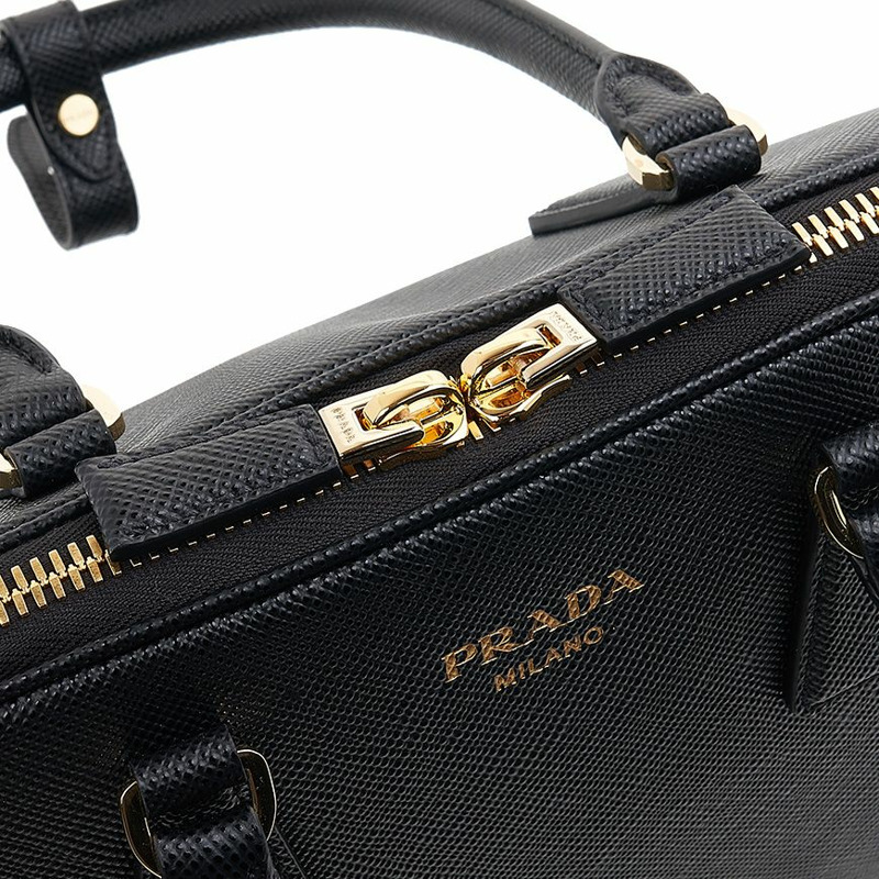 PRADA Saffiano 中型托特包 (MOM) FW24 1BG537 2A4A F0002-8