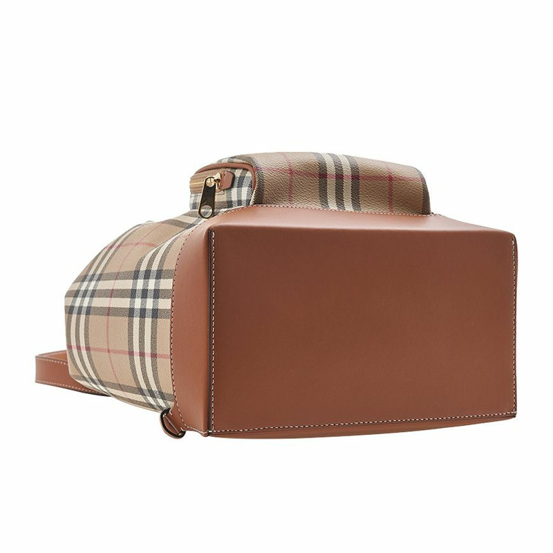 BURBERRY MD 格紋背包-4