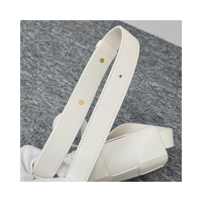 BOTTEGA VENETA Bottega Veneta Intrecciato 編織盒式包經典白色印章:578004 VMAY1 9009-7