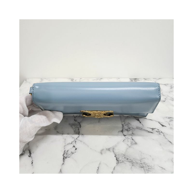 CELINE Triomphe Logo Chain Strap Clutch 藍色 (10L773ETZ 07FK)-4