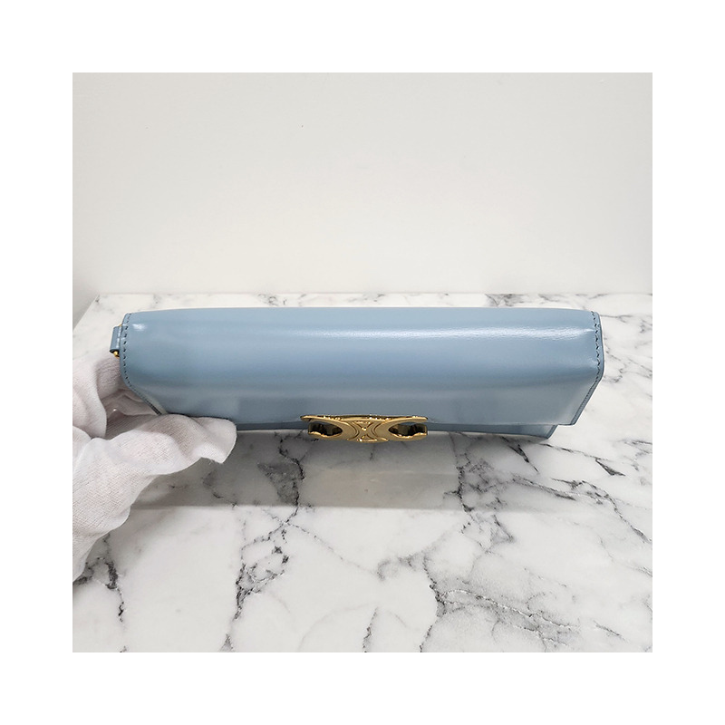 CELINE Triomphe Logo Chain Strap Clutch 藍色 (10L773ETZ 07FK)-16