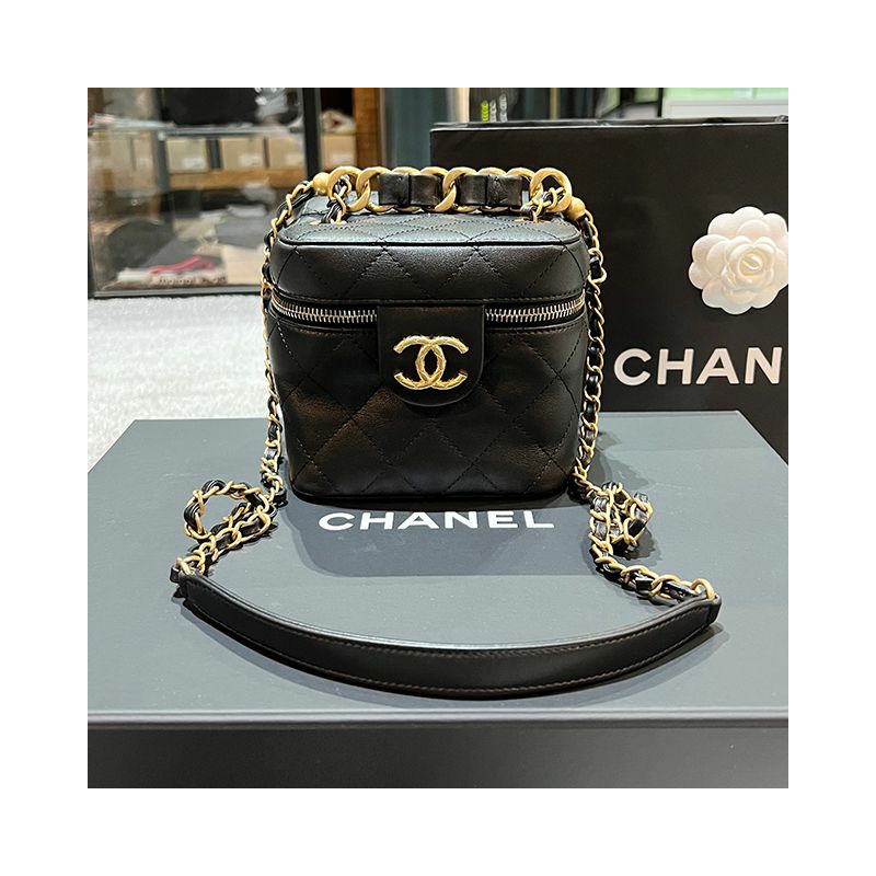 CHANEL CC Logo 金色金屬化妝包鏈條小號 印記：AS3228 B08008 94305-2