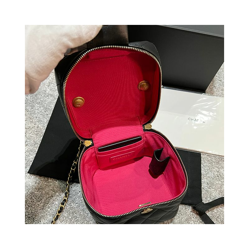 CHANEL CC Logo 金色金屬化妝包鏈條小號 印記：AS3228 B08008 94305-6