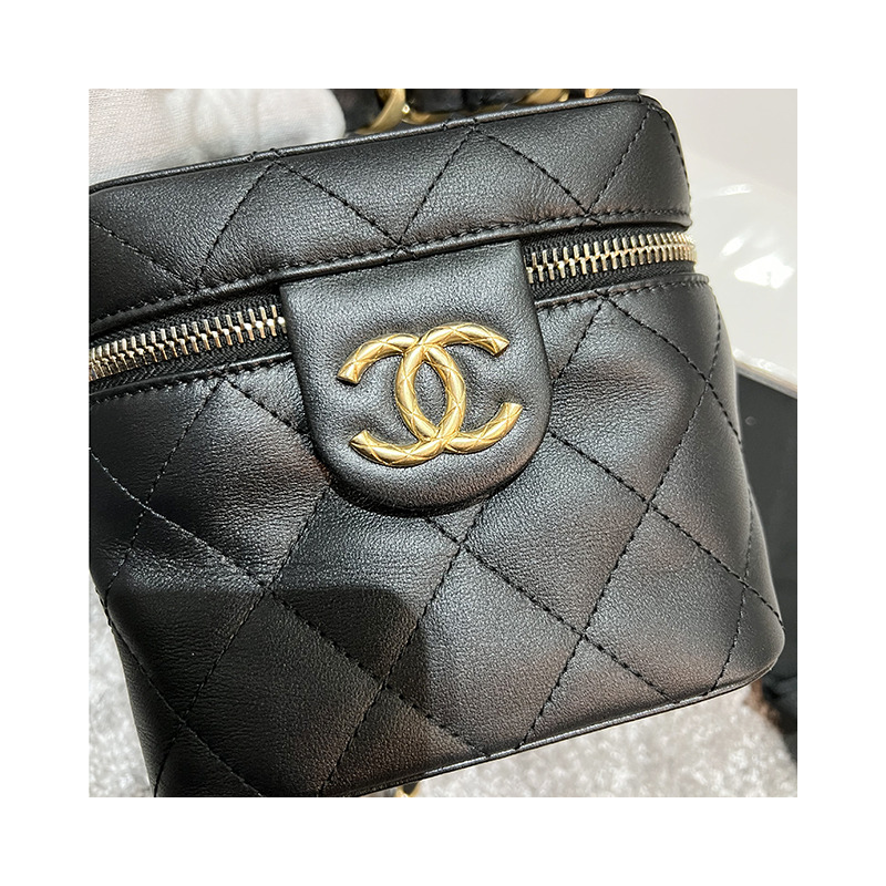 CHANEL CC Logo 金色金屬化妝包鏈條小號 印記：AS3228 B08008 94305-18