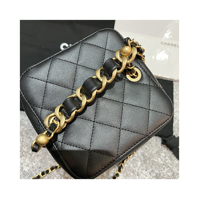 CHANEL CC Logo 金色金屬化妝包鏈條小號 印記：AS3228 B08008 94305-19