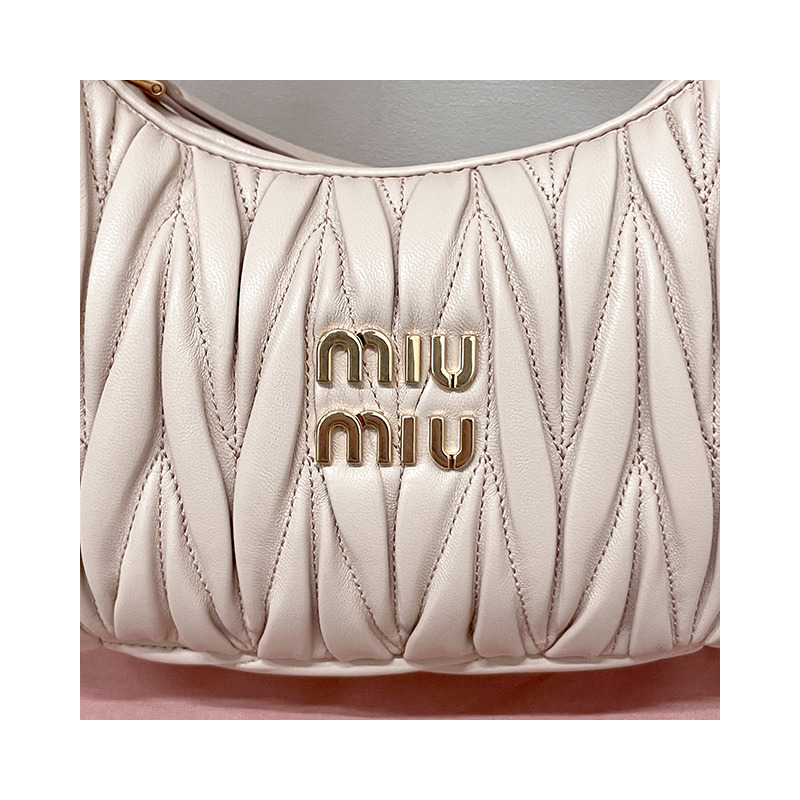 MIU MIU Wander Matelasse Nappa 皮革單肩包 粉紅色 (5BC125 N88 F0236)-18