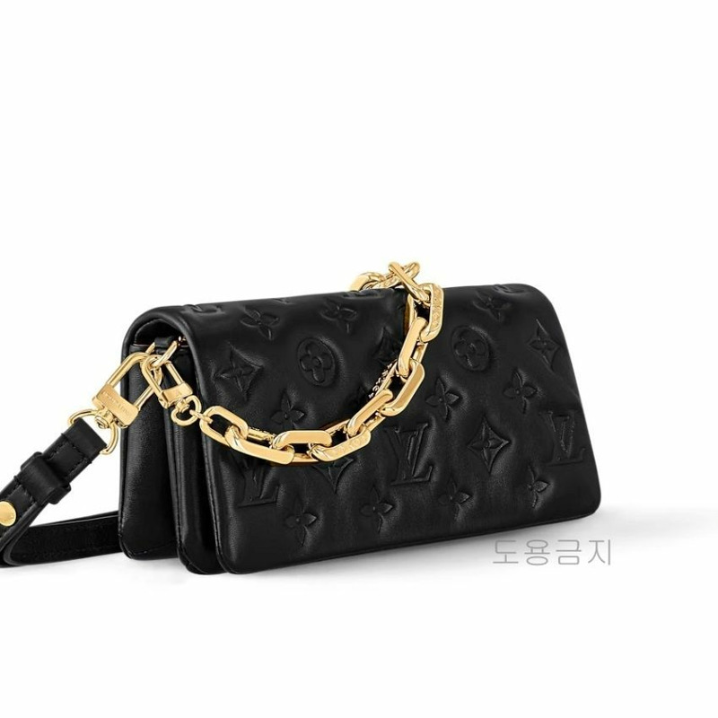 LOUIS VUITTON 黑色 Pochette Coussin M83359-4