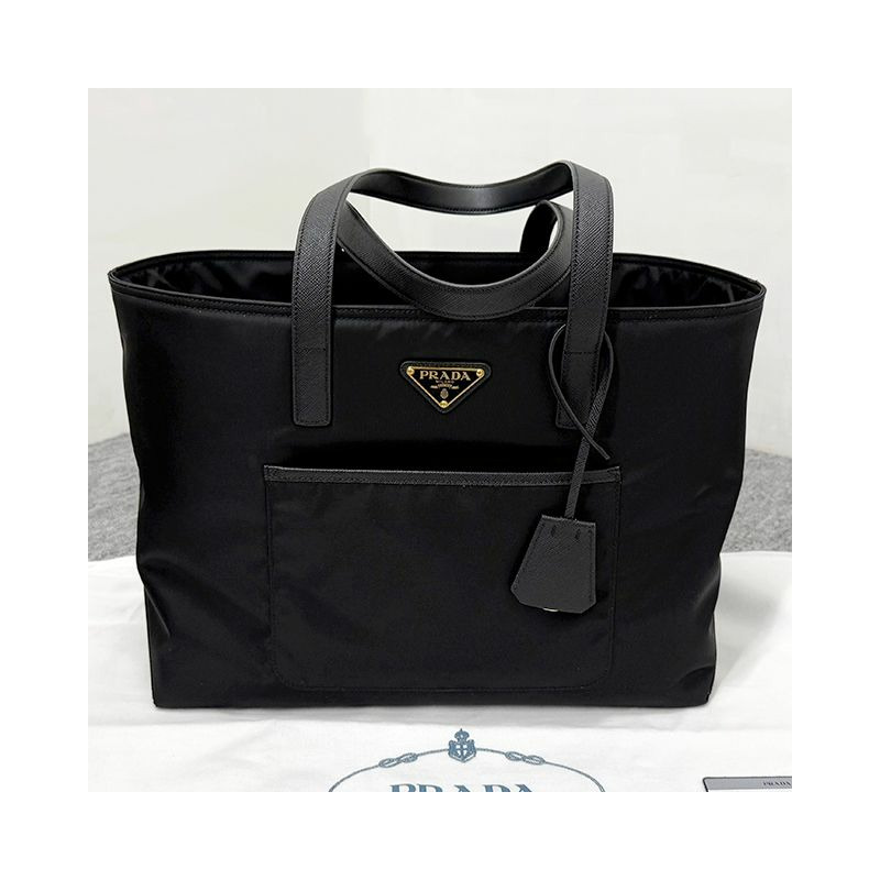 PRADA 三角形標誌尼龍手提袋 黑色 (1BG555 R064 F0002)-2