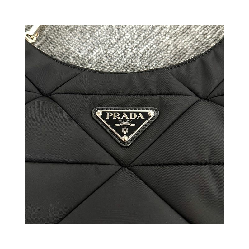 PRADA 三角形標誌尼龍襯墊單肩包 黑色 (1BC151 RDJN F0002)-6