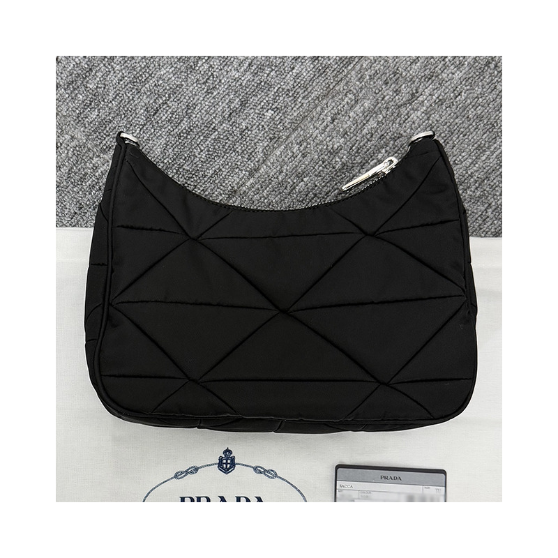 PRADA 三角形標誌尼龍襯墊單肩包 黑色 (1BC151 RDJN F0002)-15