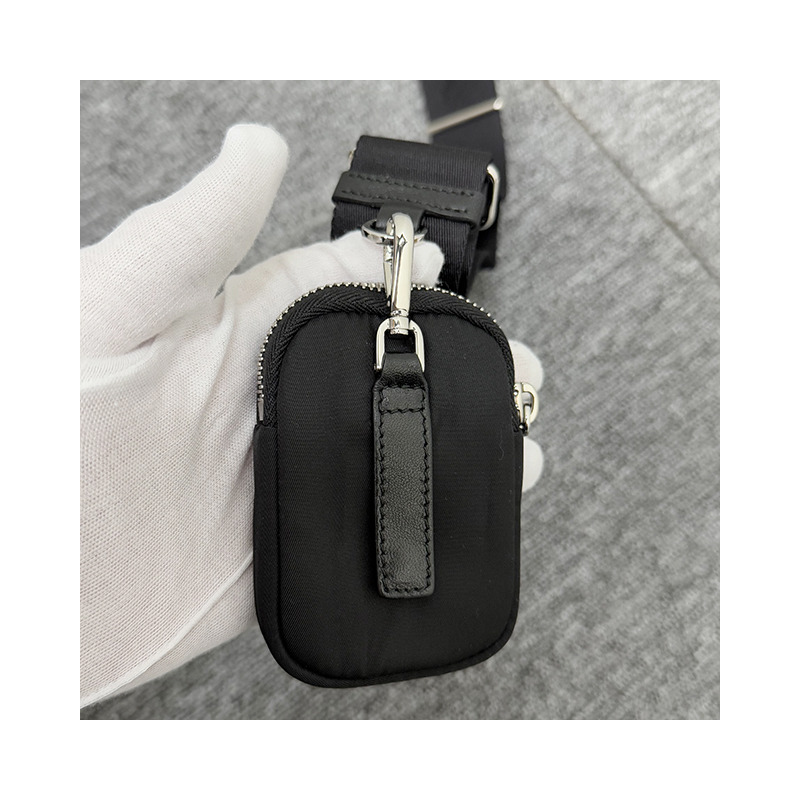 PRADA 三角形標誌尼龍襯墊單肩包 黑色 (1BC151 RDJN F0002)-24