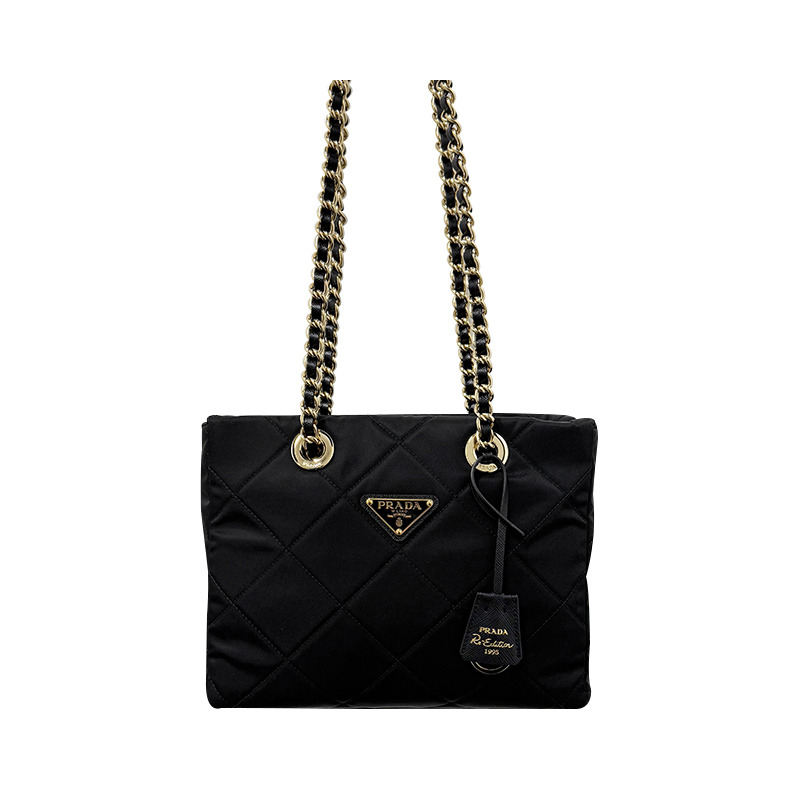 PRADA 1995 年復刻版三角形標誌鏈條尼龍手提包 黑色 (1BG468 2AOS F0002)-12