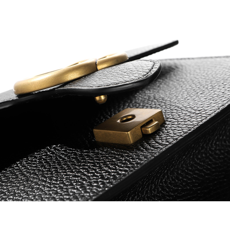 GUCCI GG Marmont 肩背包-13