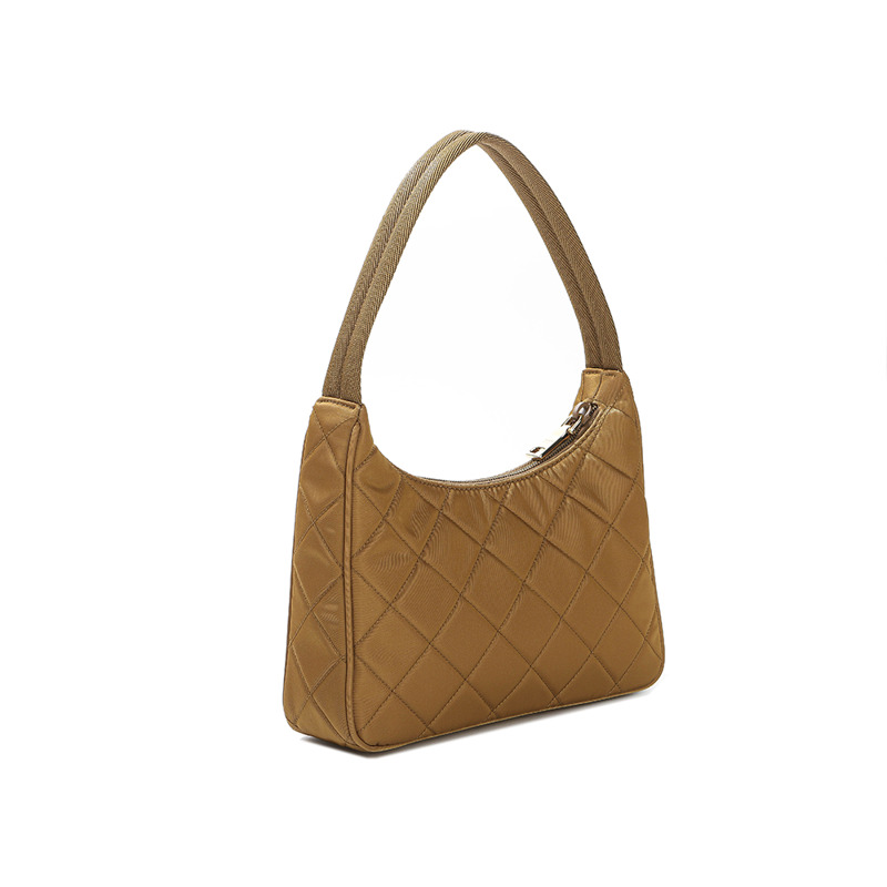 PRADA 25SS 三角形標誌單肩包-7