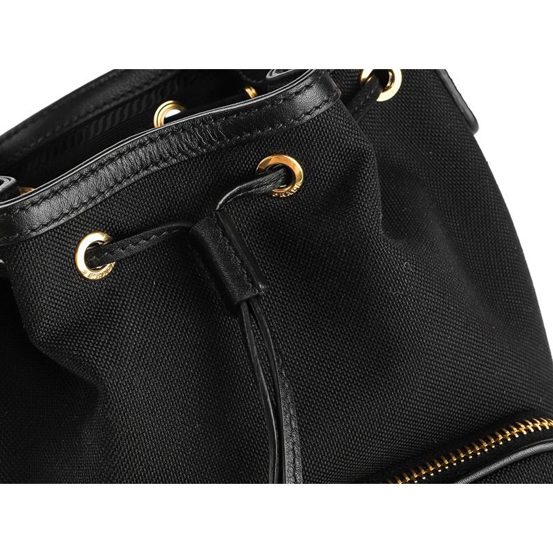 PRADA 25SS 女士水桶包-11