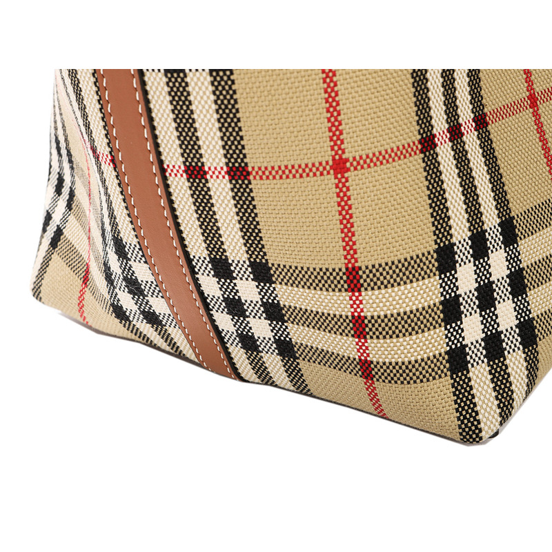 BURBERRY 24FW LL MD LONDON TOTE YUC-10