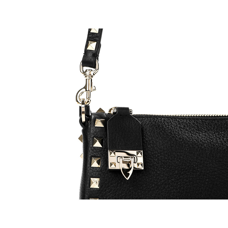 VALENTINO 25SS Rockstud 斜背包-11