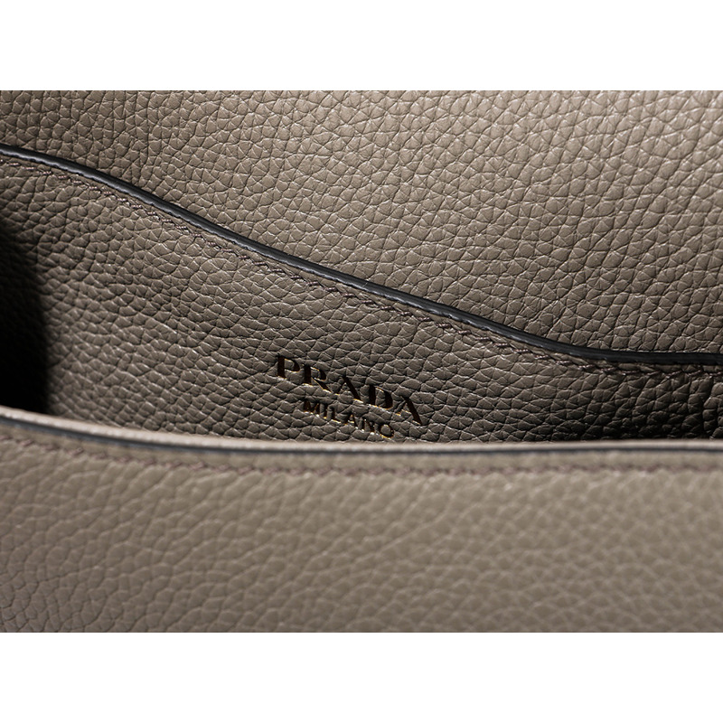 PRADA 女士單肩包-18