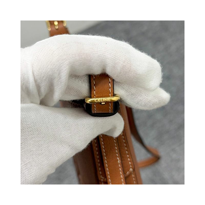 CELINE Triomphe Eloise 軟牛皮手機袋 棕褐色 (10M753GB7 04LU)-9