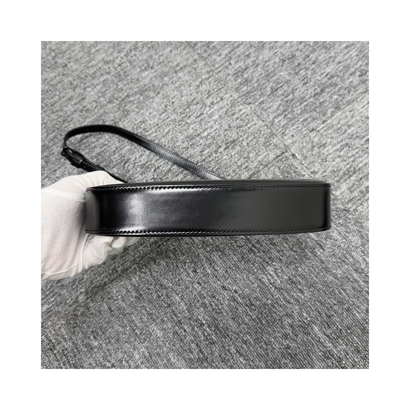 CELINE Triomphe 小牛皮 Tilly 包 中號 黑色 (115703EQJ 38NN)-16