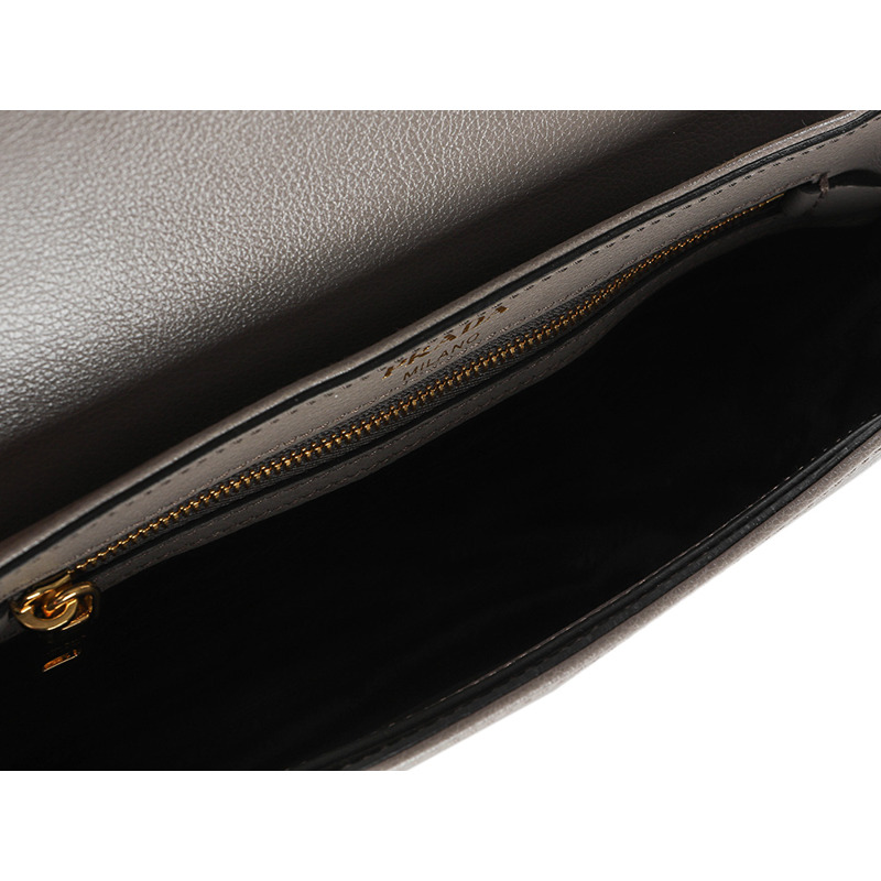 PRADA 25SS 女士單肩包-16