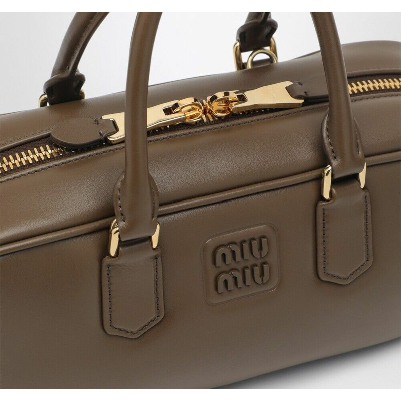 MIU MIU 大型 Arkady 背包 Tundra 5BB148 ACR3-8