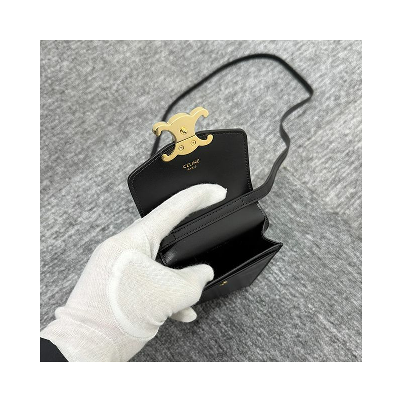 CELINE 金屬凱旋標誌亮面小牛皮手機袋 10K683DPV 38NO-6